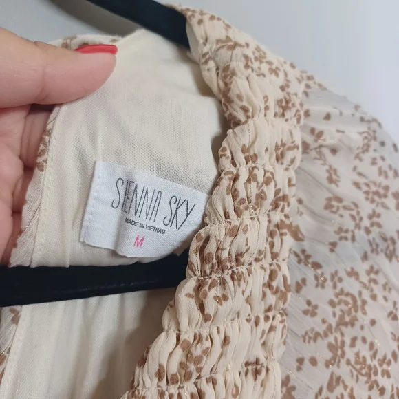 SIENNA SKY Floral Dress Gold Print Smocked Short Sleeve A Line Mini Cream Dress - Picture 2 of 10